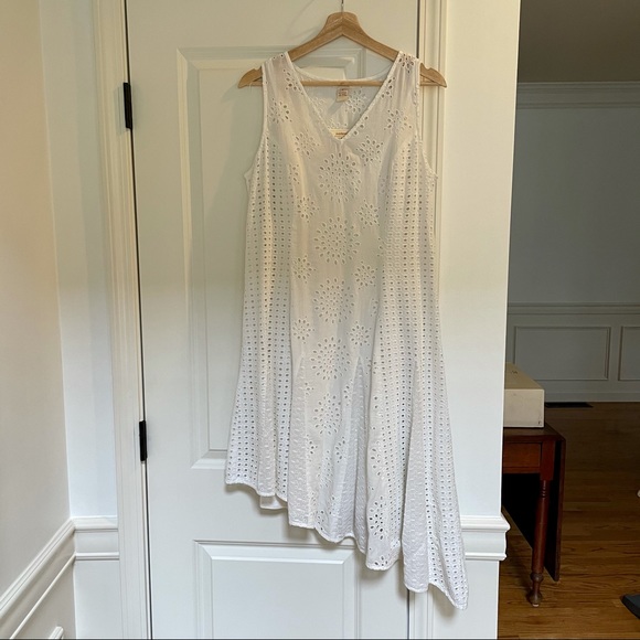 Sundance Eyelet Dress - Picture 3 of 5